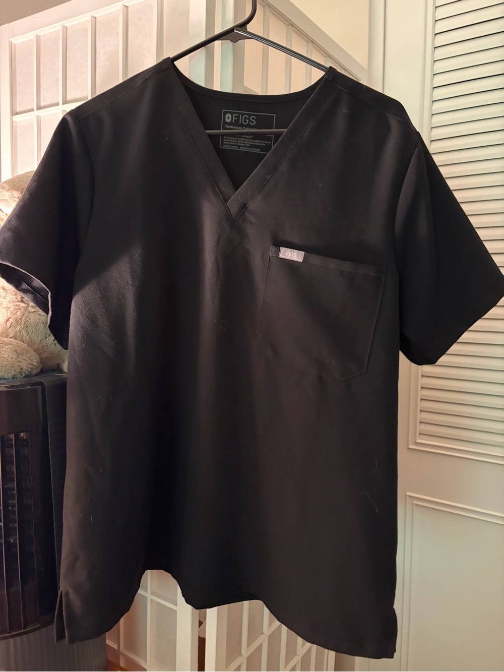 FIGS SCRUB TOP